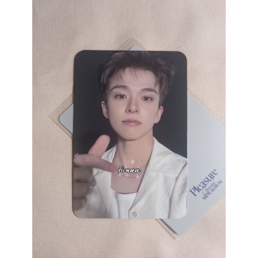 [OFFICIAL PC] PHOTOCARD ASAHI ALBUM PLEASURE BENEFIT JAPAN CD SHOP ( E VER )