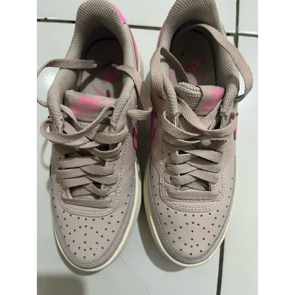 nike court vision alta slit red/pink spell