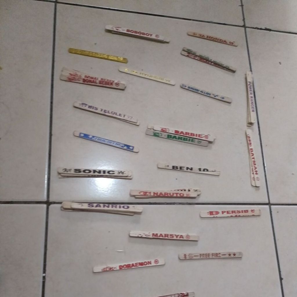 stik bergambar macam-macam