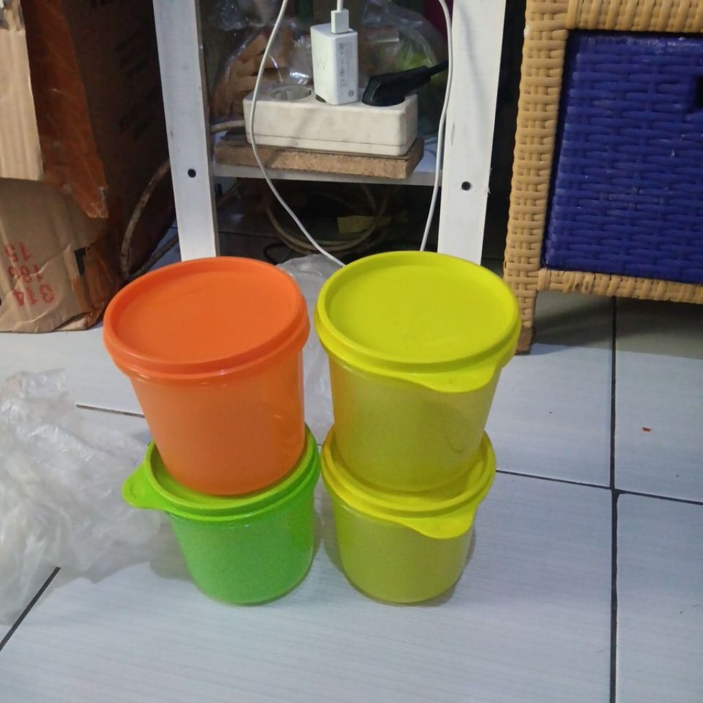 Compact, kiddie bowl  tupperware