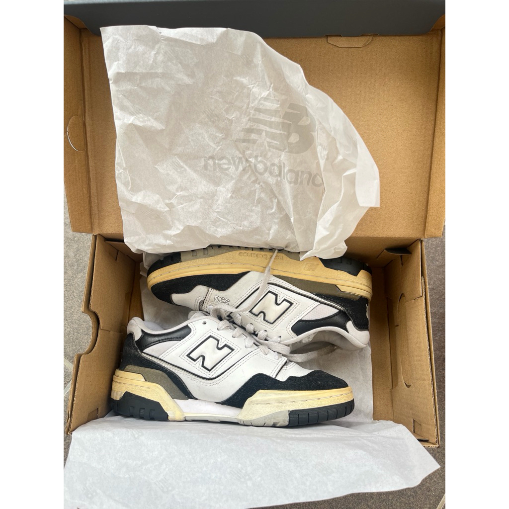 Second Original New Balance 550 Black and White