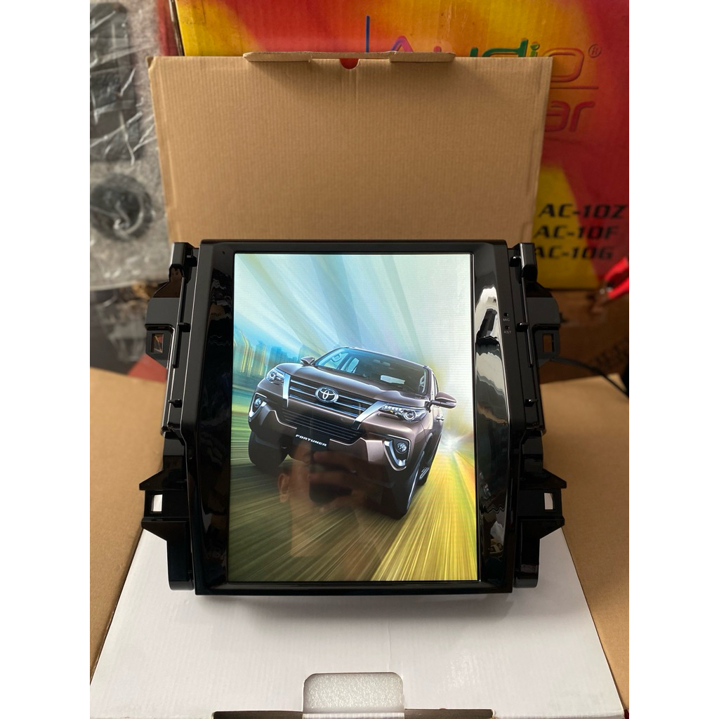 head unit android fortuner model tesla