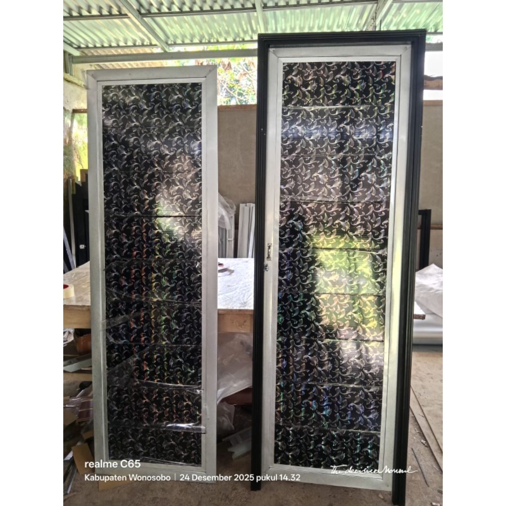 Pintu kamar mandi kusen bajaringan daun pvc