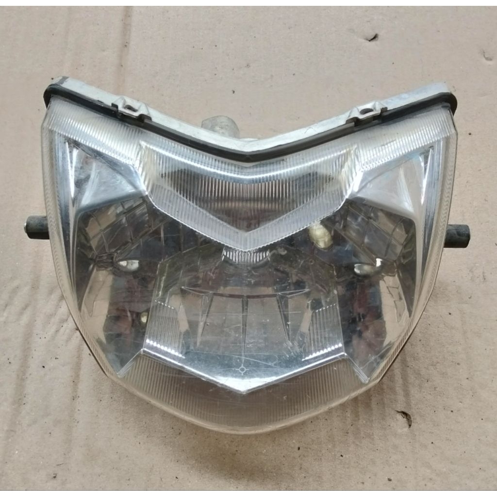 REFLEKTOR LAMPU DEPAN  TVS NEO XR 110