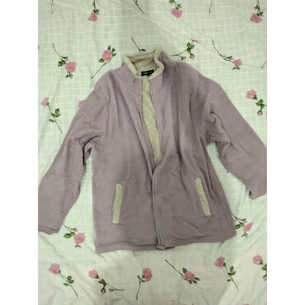 preloved | jaket bulu ungu lilac tebal 58/49