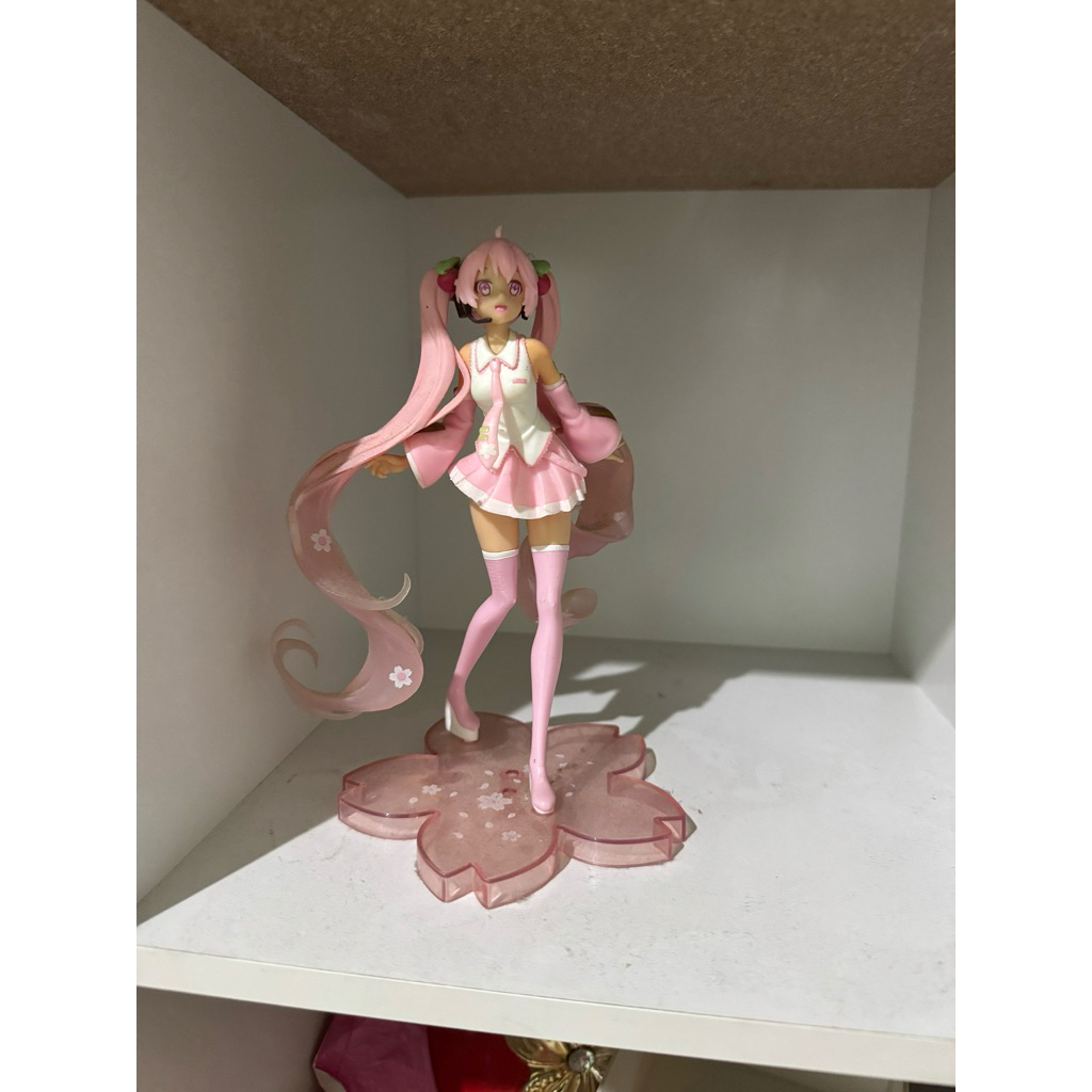 action figure hatsune miku preloved