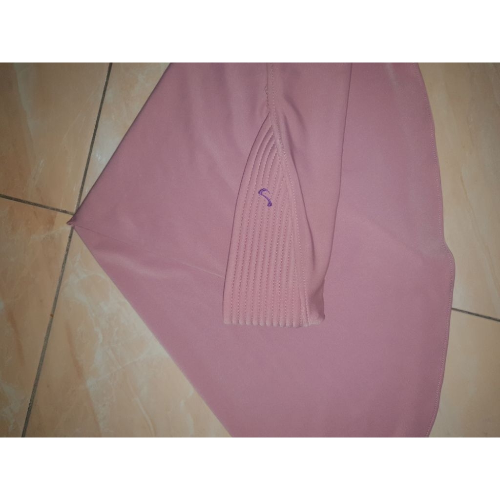 bergo hamidah pink