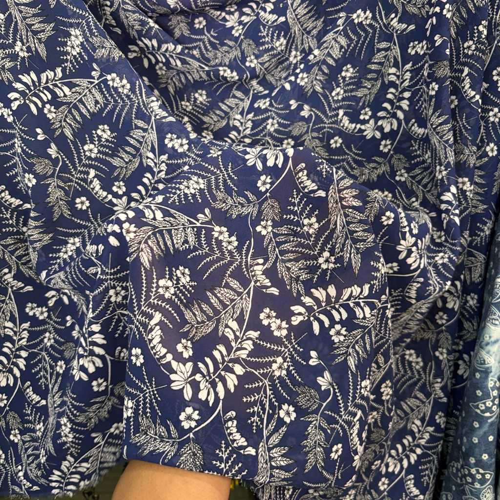 Kain Sifon Ceruti Premium Motif Bunga Kecil Vintage denim - Bahan Gamis, Khimar & Dress Mewah - Lemb
