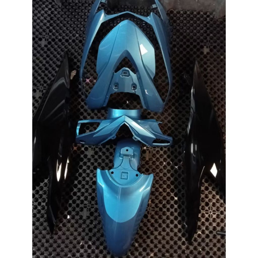 Cover body halus motor honda beat deluxe 2020-2022 warna biru relaxa mix hitam