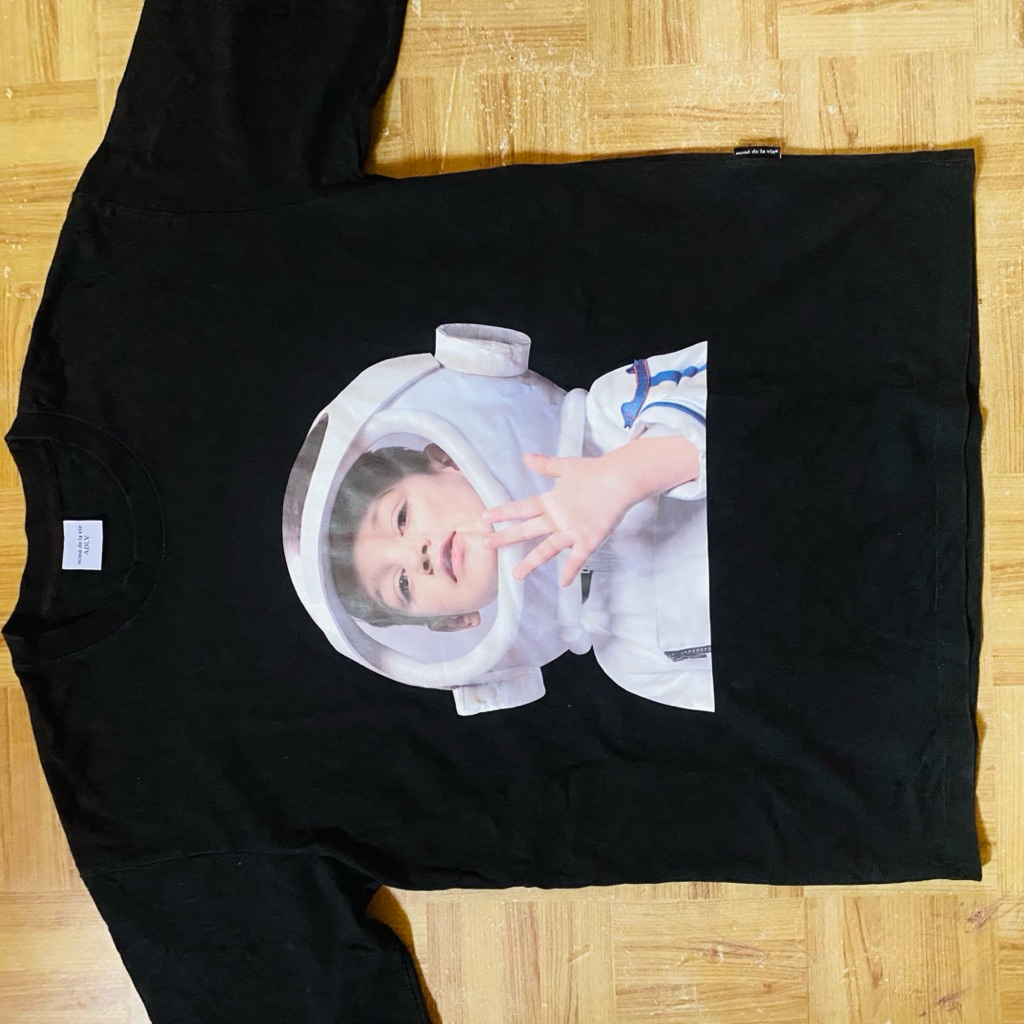 PL Tshirt Ad#LV BABY FACE ASTRONOUT SIZE ON TAG 1 P X L ( 72 x 118) ORIGINAL 100% MULUS & NO MINUS W