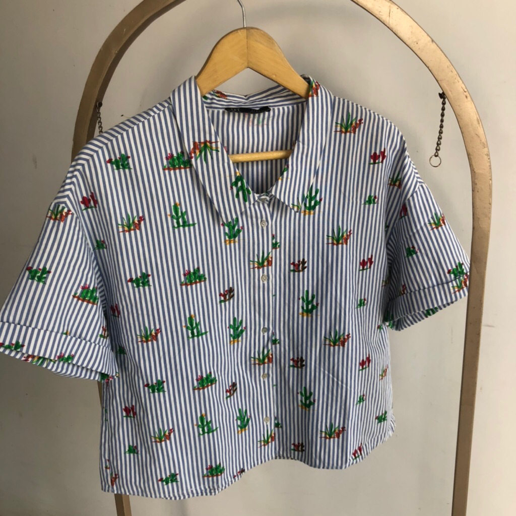 zara xs crop stripe biru