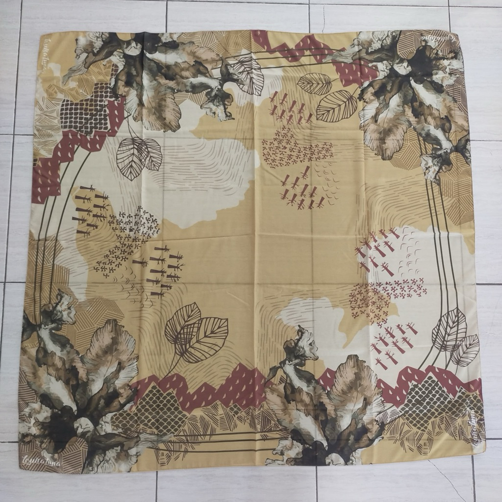 Hijab segiempat louisaluna yellow