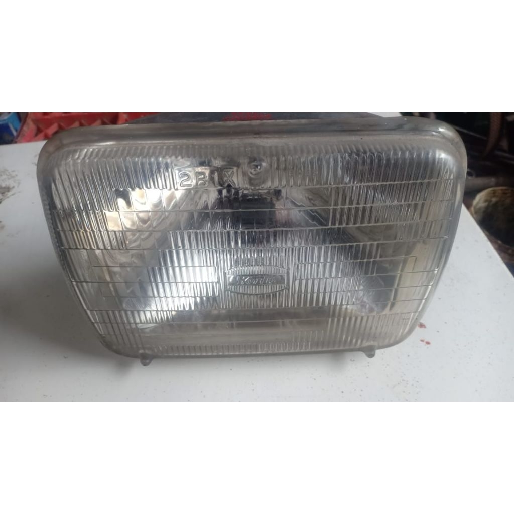 lampu koito L300