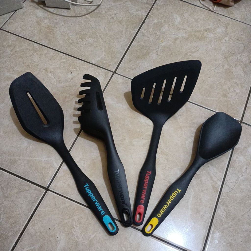 kitchen utensil set tupperware (alat penggorengan/sutil)