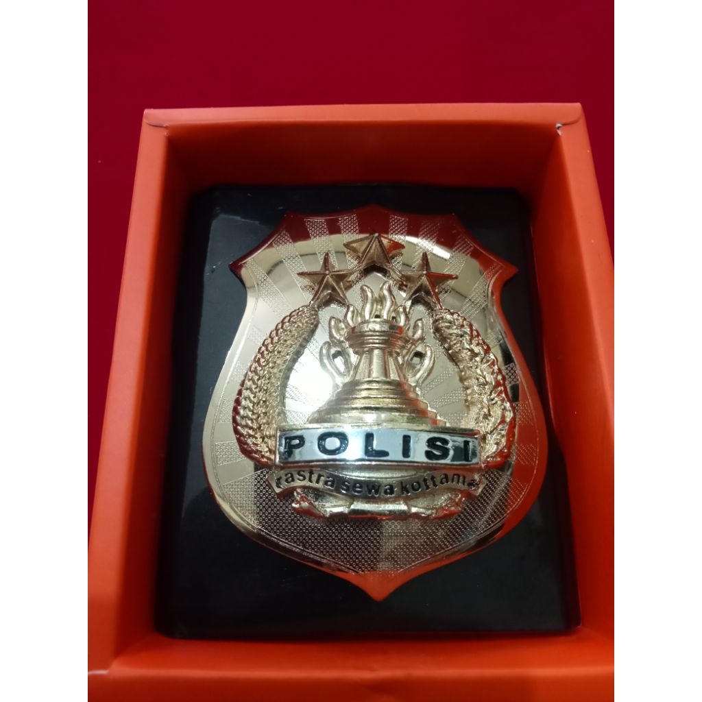 tanda kewenangan polri logam