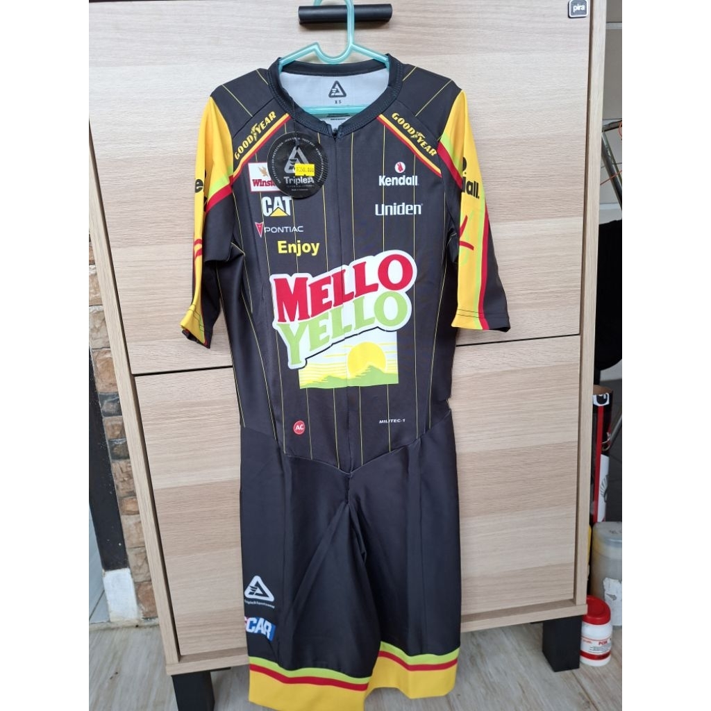skinsuit triple a size xs BARU murah aja minat chekout