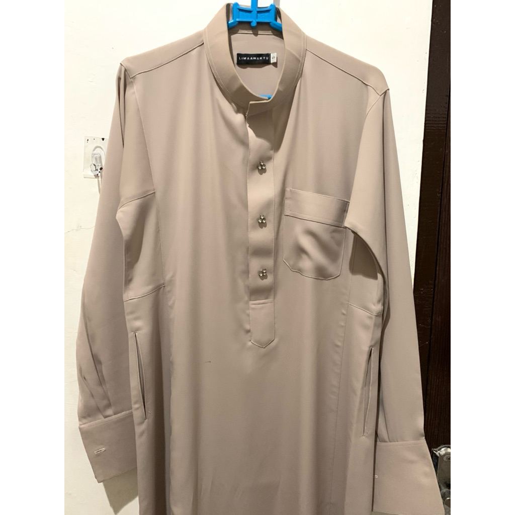 Preloved Thobe Limaawaktu Zaynthobe Softmilk Series (Size S) 2022 Jubah Pria