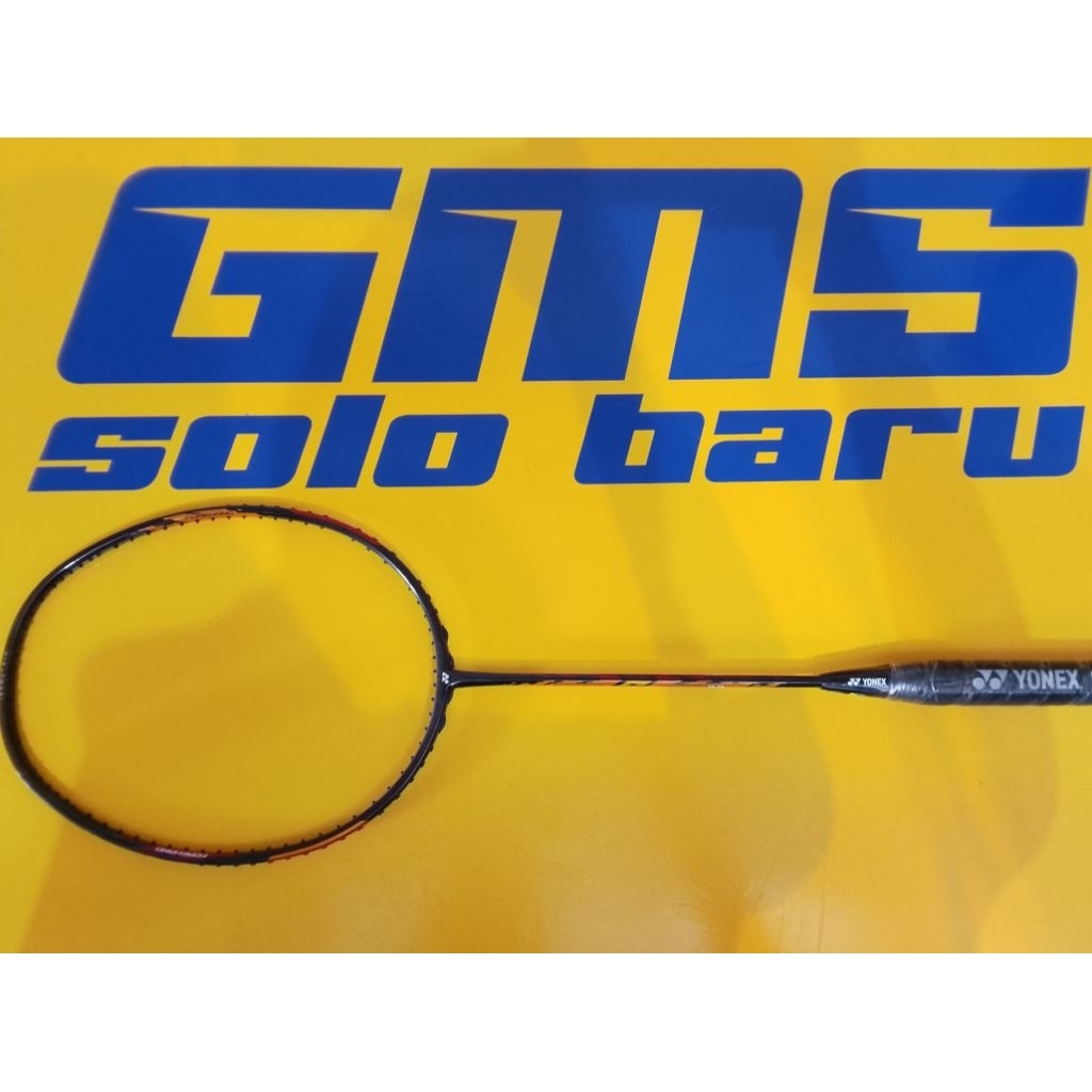 RAKET BADMINTON YONEX DUORA 33