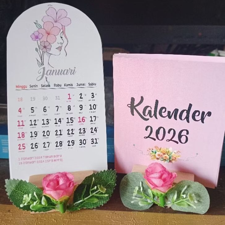 Custom Foto Kalender 2026 Standing Meja Kayu, kalender hangtag kayu, standing kayu, kalender aesthet