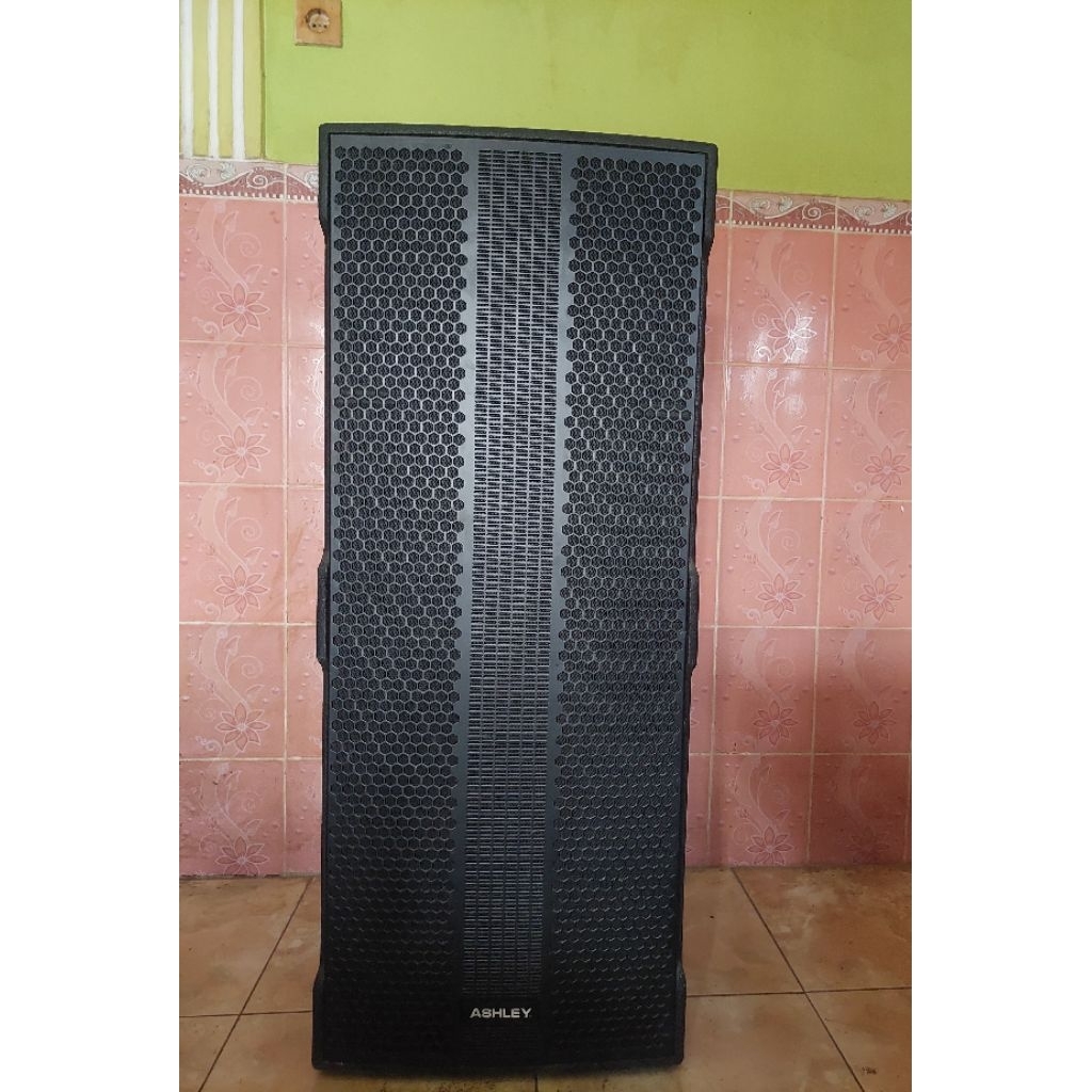 SPEAKER AKTIF ORIGINAL ASHLEY 15x2 + 1 Tweeter. Bekas Like New(Seperti Baru)