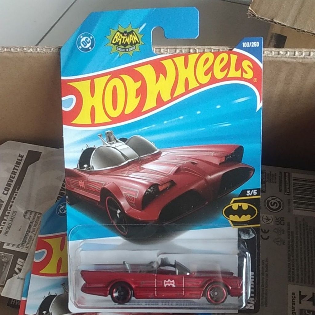 Hotwheels tv series/ sèrie tèlè batmobile batman