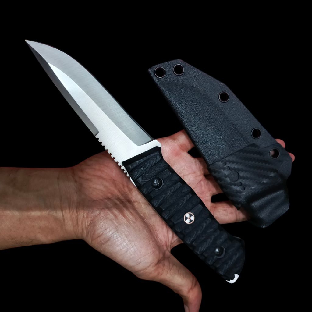 Bushcraft Outdoor Camping Survival Premium XW42 D2