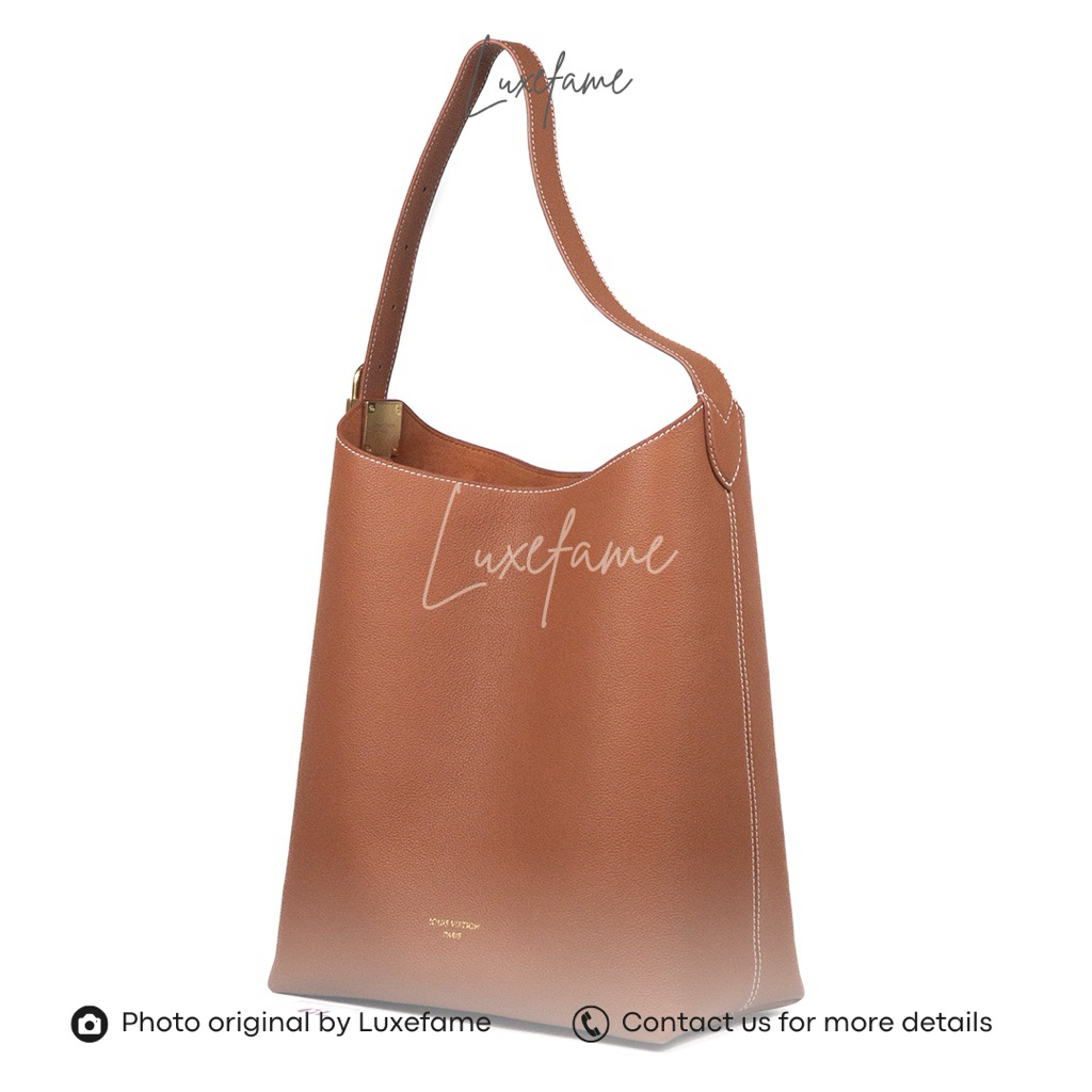Low Key Hobo MM Bag Grained Calfskin Cognac GHW