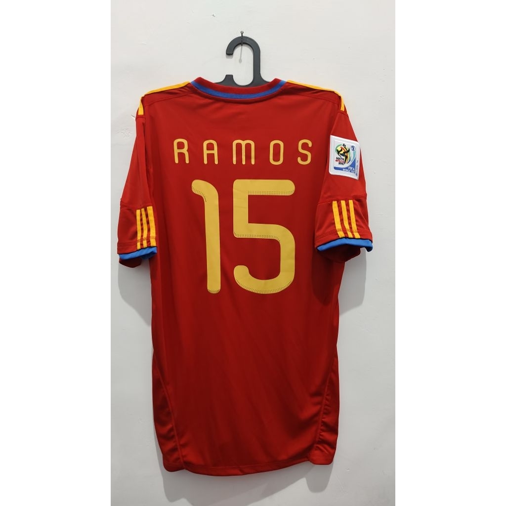jersey retro Spanyol Sergio Ramos size XL
