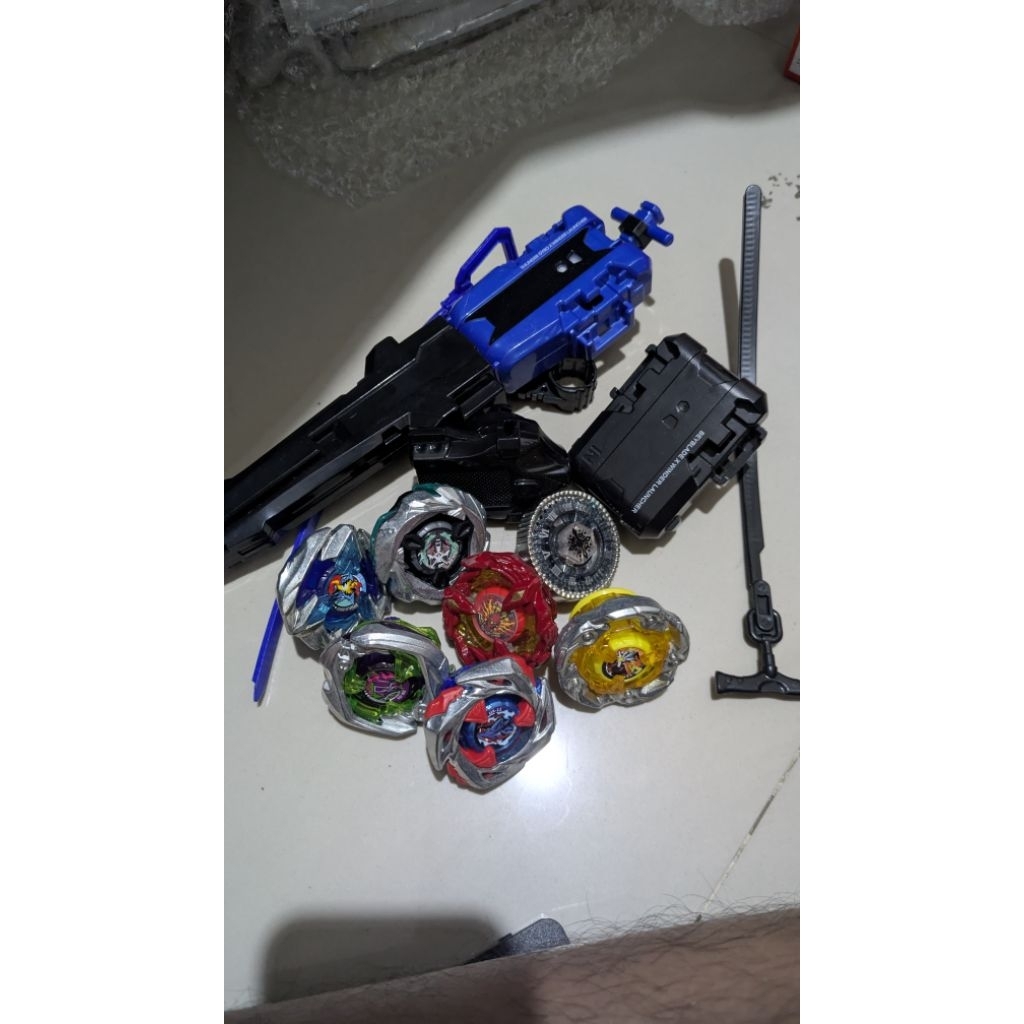 SB beyblade x and beyblade metal fight bundle preloved