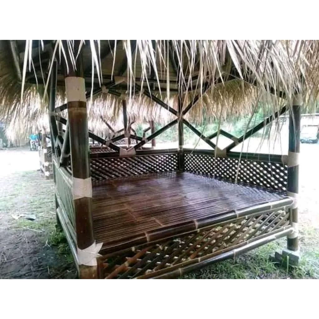 gazebo bambu lesehan ukuran 2x2