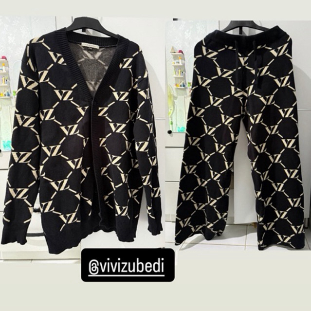 Preloved one set knit cardy Vivi Zubedi
