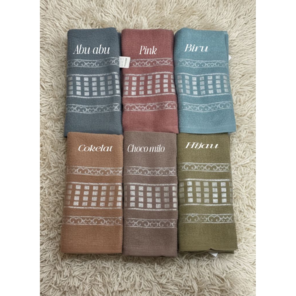 HANDUK JJ PANDA MOTIF KOTAK-KOTAK