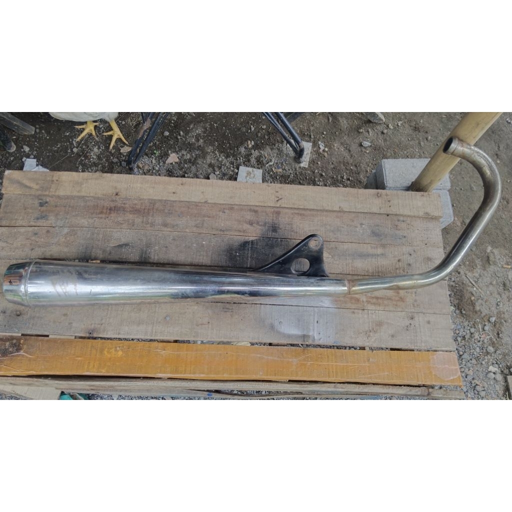 kenalpot GL 100 original.