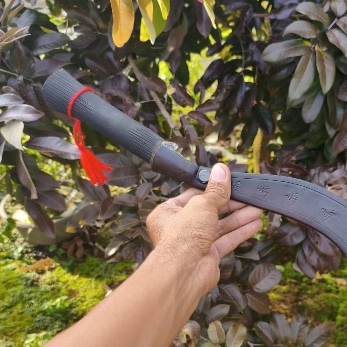 Arit Rumput Madura Ukuran 60cm Lengkap Sarung