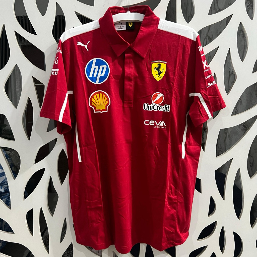 Baju Polo Scuderia Ferrari HP Formula One Team 2025