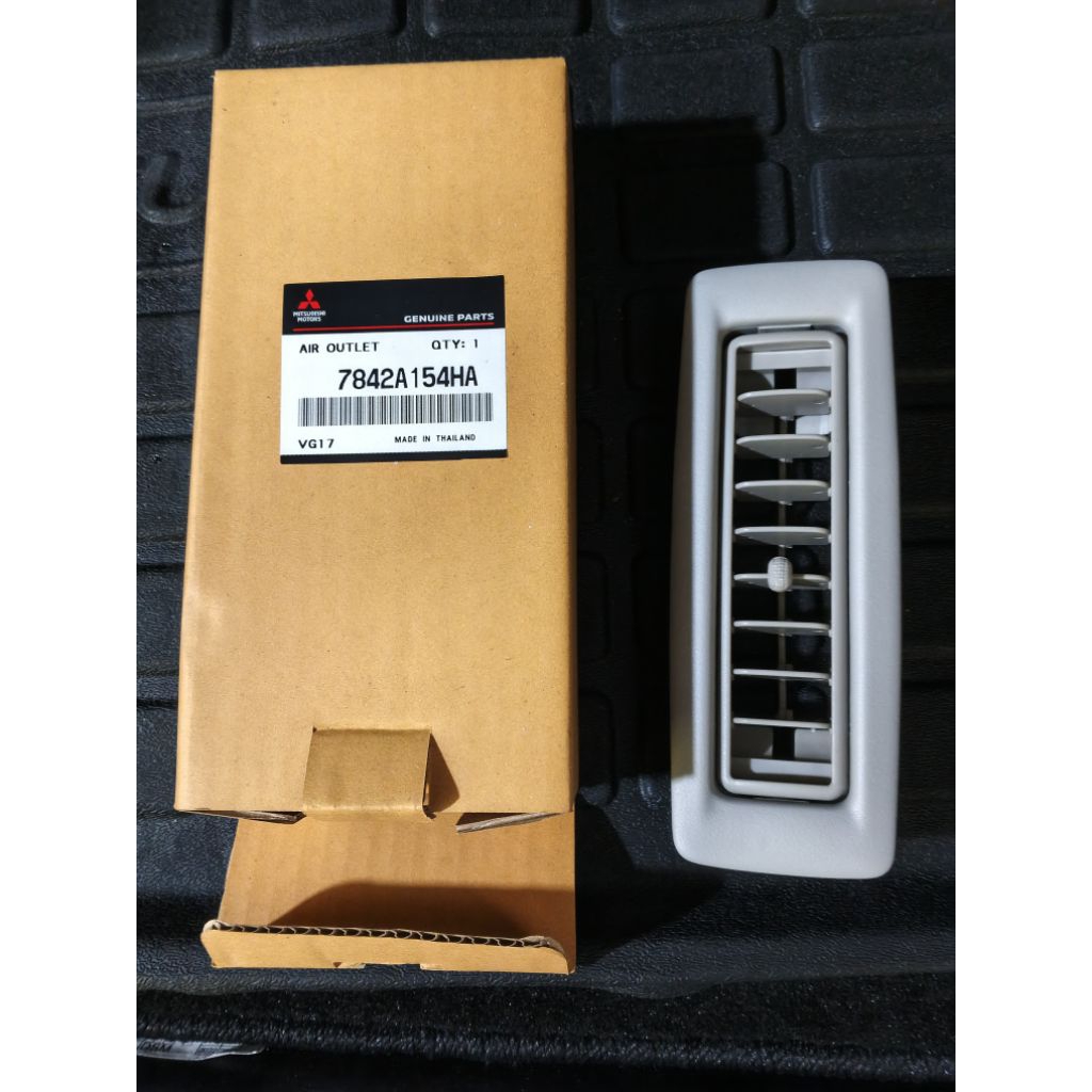 kisi Ac bagian belakang mobil Pajero original Mitsubishi