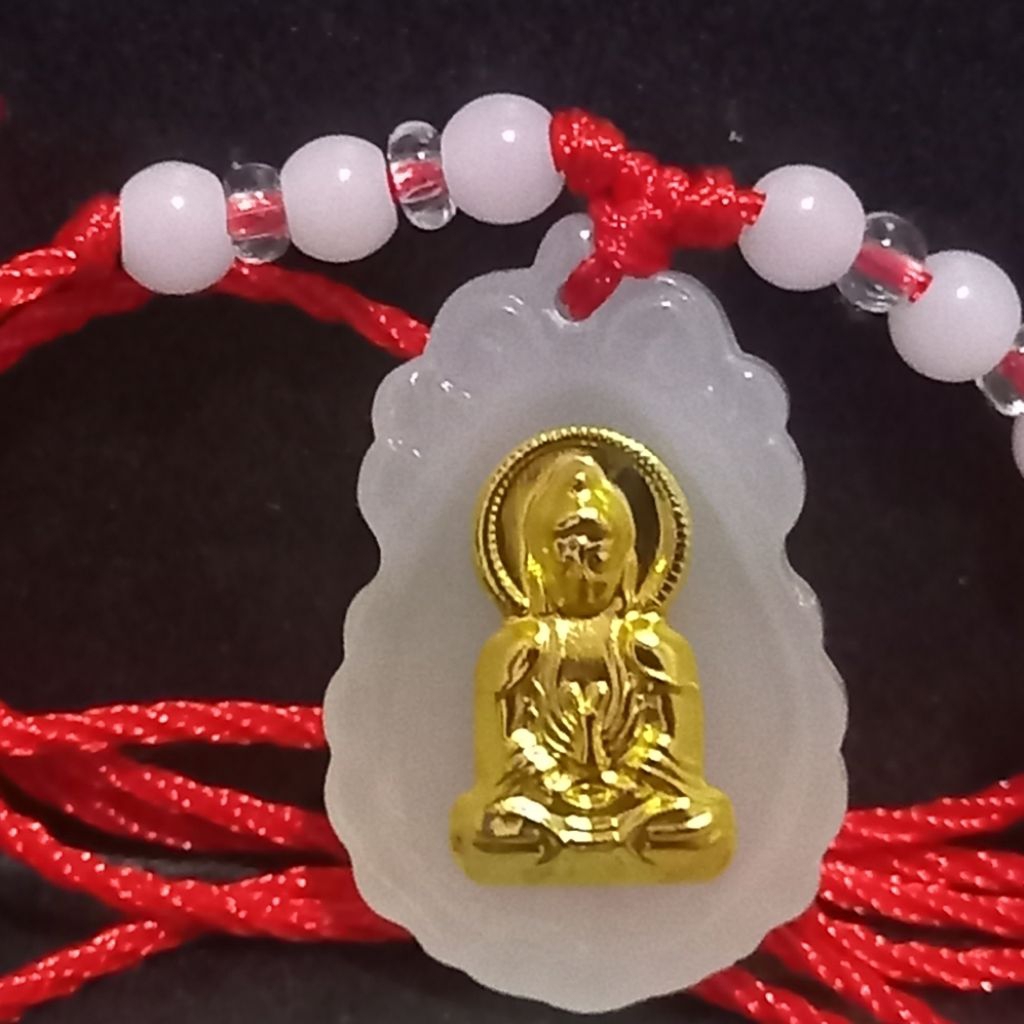 kalung tali merah kwanyin giok sintetik