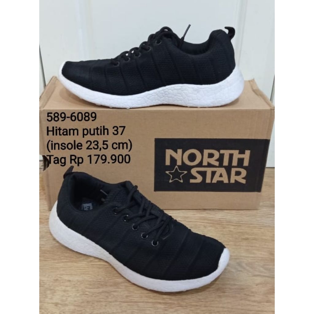 North Star Hitam putih