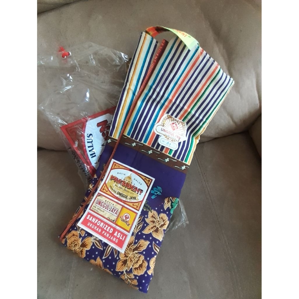 Jarik Gendongan Bayi, Kain Panjang " ISTANA PRESiDEN " ( Kurleb 1 × 2 meter ) Preloved Second Brande