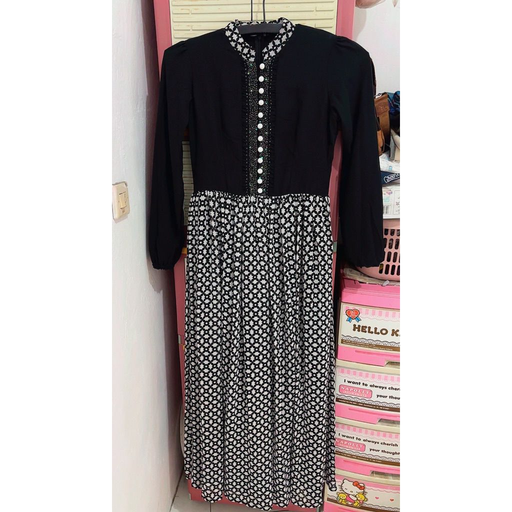 Gaun dress pesta preloved LD 100 PB 142cm