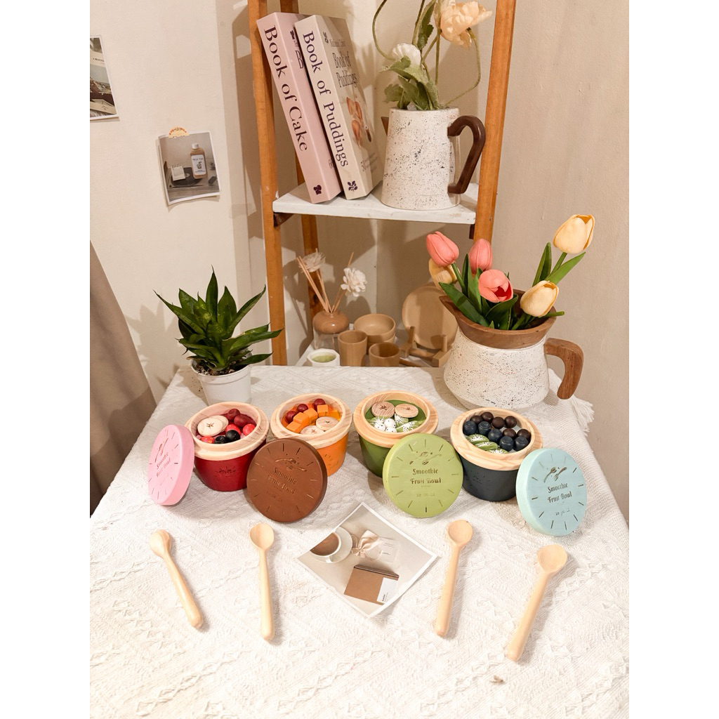 wooden smoothie fruit bowl