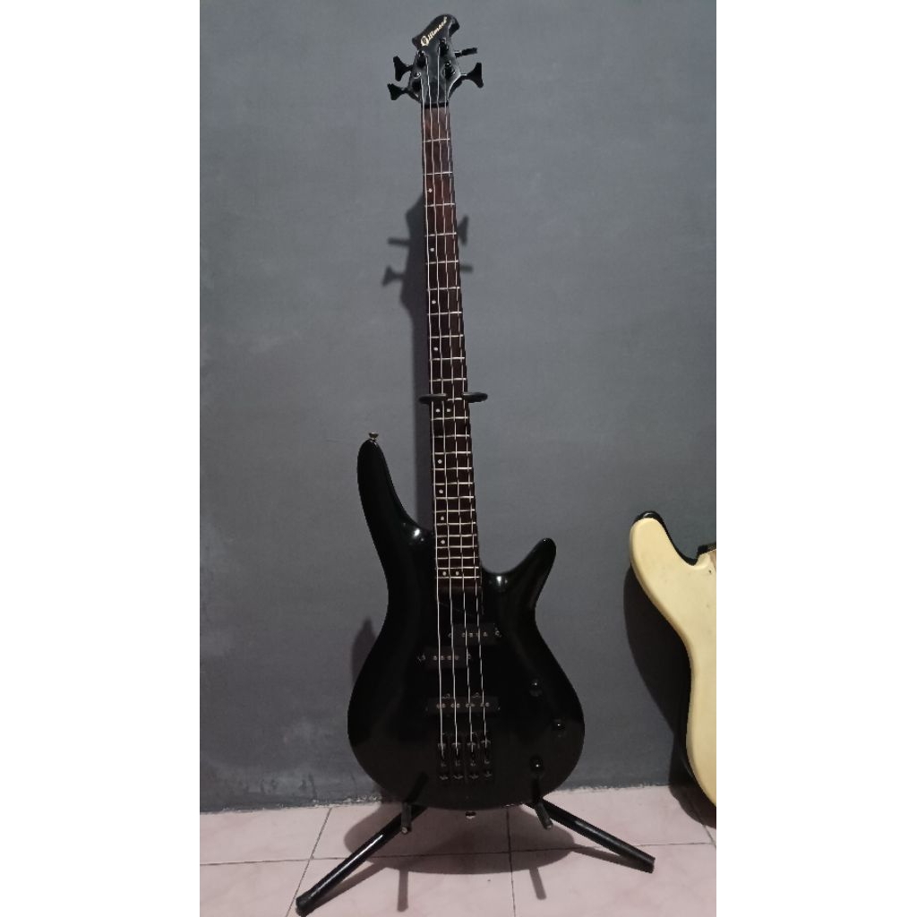 Bass Gillmore GB150 Full Black Original Vintage Tahun 2004 24 Fret