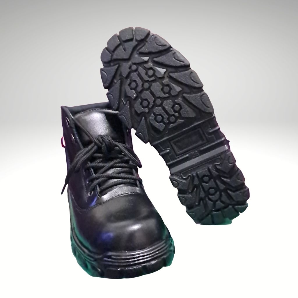 Sepatu Kulit Safety King’s dengan Steel Toe Cap dan Sol Anti-Slip