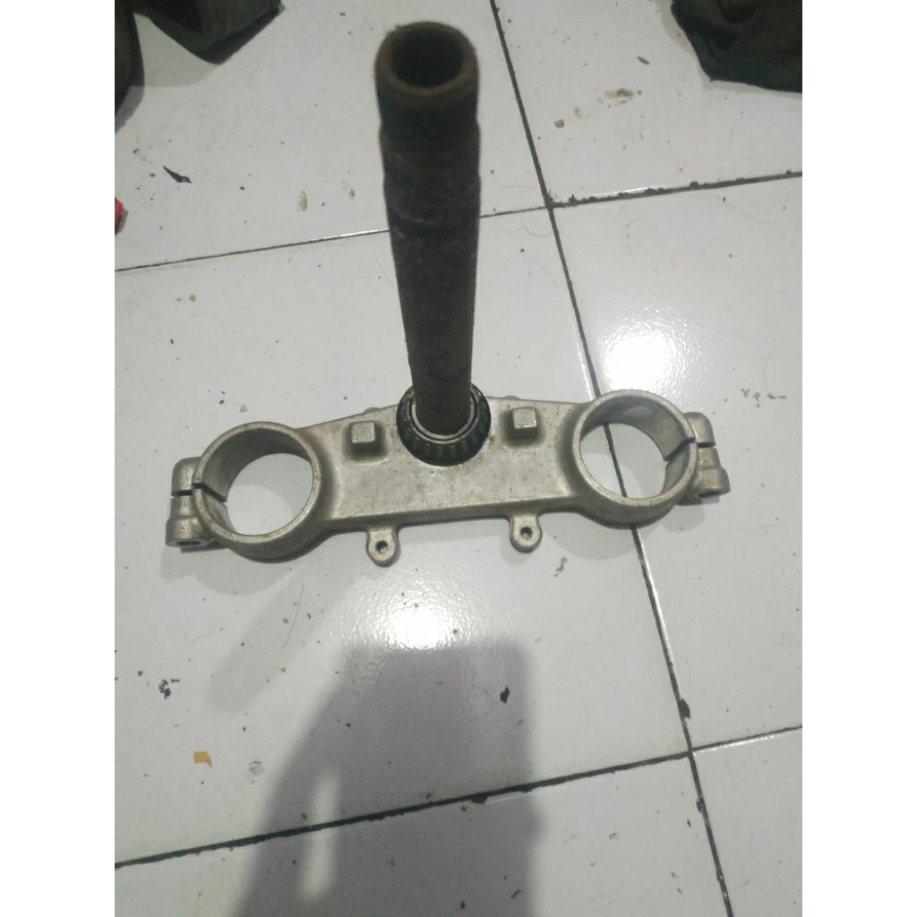 segitiga bawah usd yz80 original