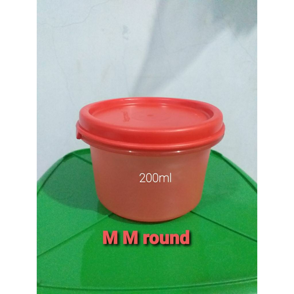 SALE... MM round TUPPERWARE 200ml
