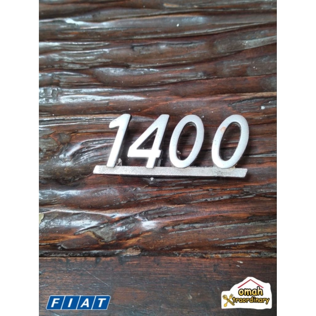 FIAT 124 1400 1800 fiat Name Plates Emblem FIAT cars