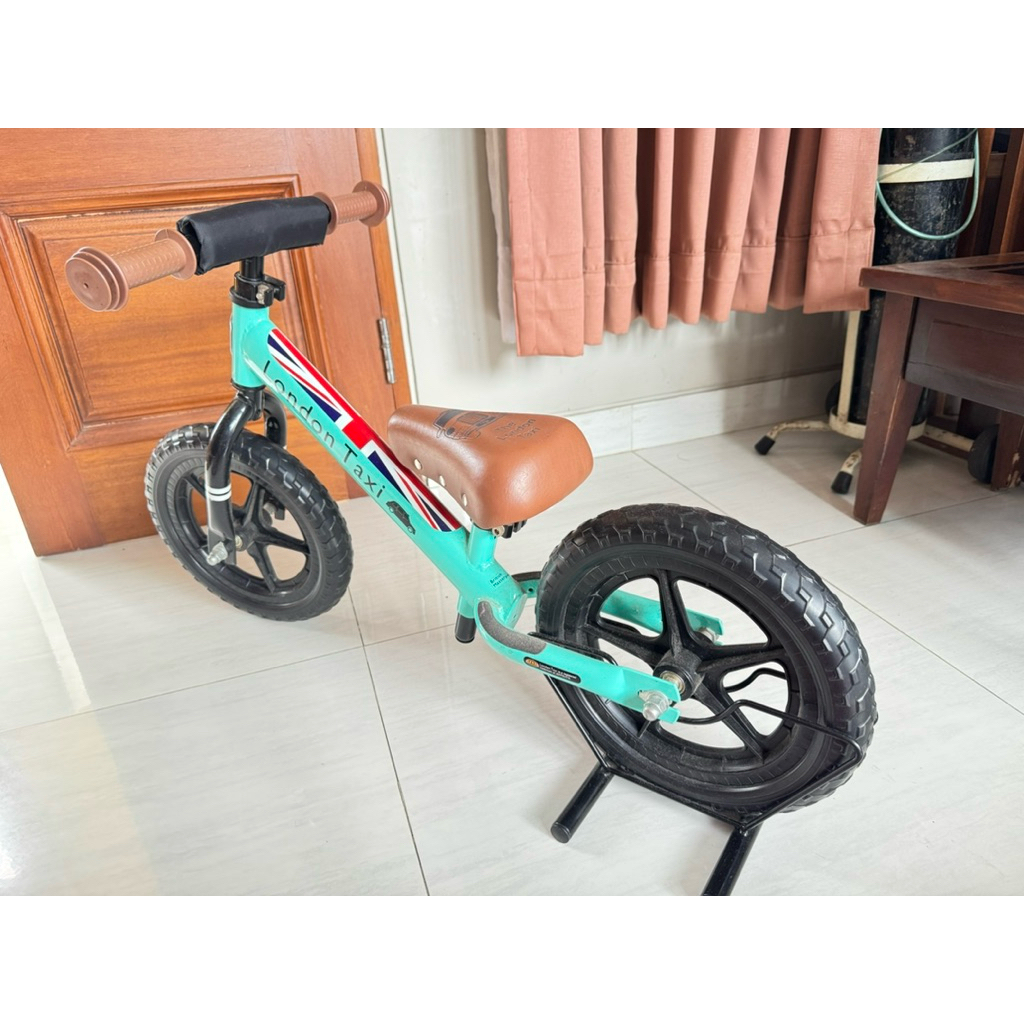 balance bike bekas/sepeda roda 2/sepeda anak/sepeda