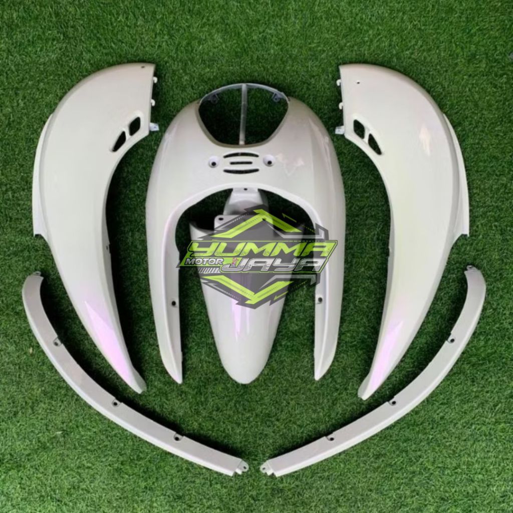 Cover body halus motor honda scoopy karbu lama 2010-2013 warna putih lembayung ungu