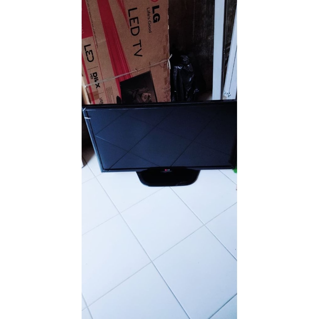 LG LED TV 32 inch bekas