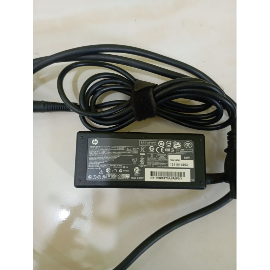 charger laptop HP Compaq CQ bekas